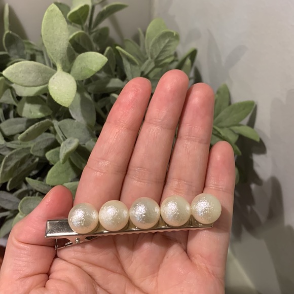 Hand Made Hair Clip - Picture 2 of 3